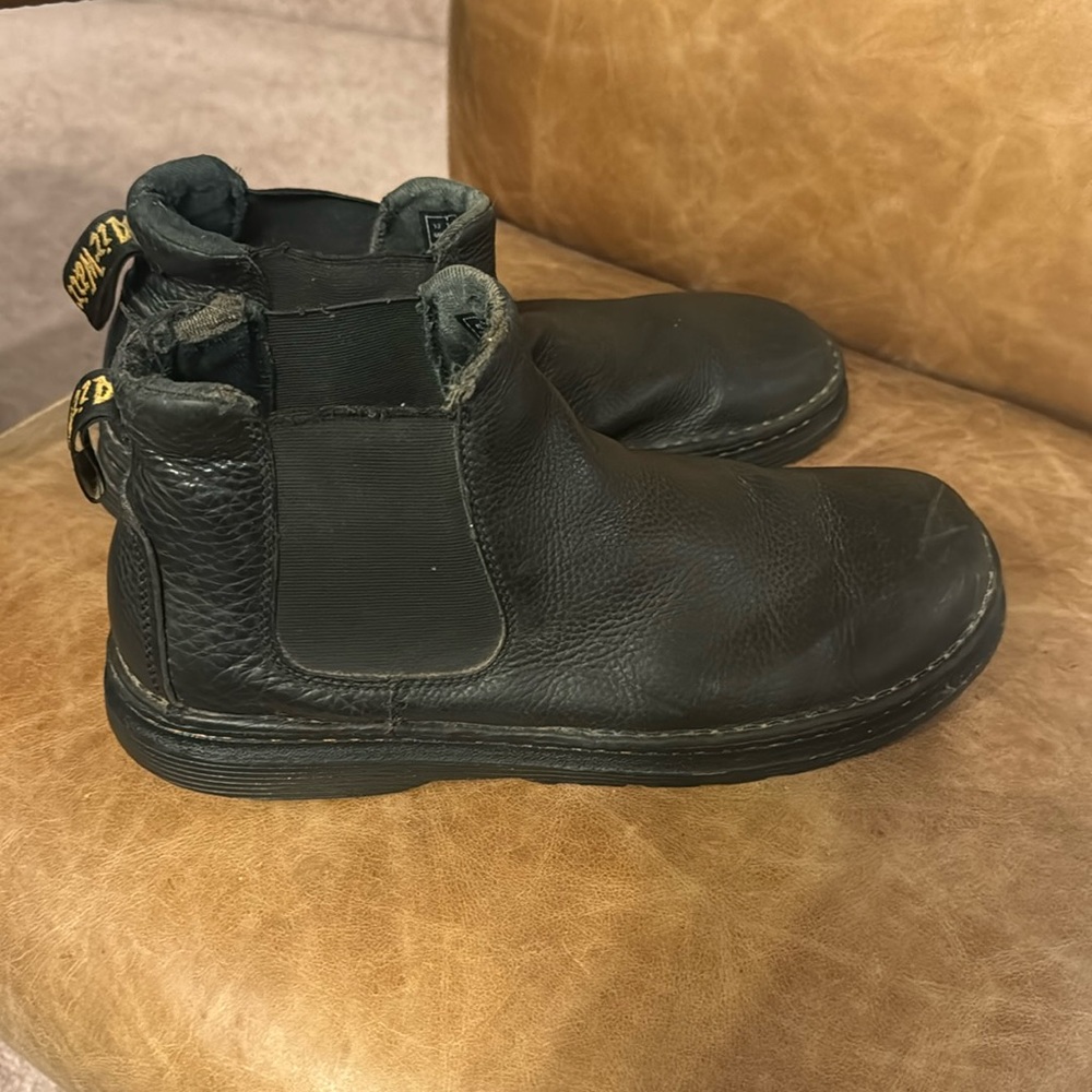 Dr Martens Textured leather Men’s black Chelsea style work boots. Size 14
